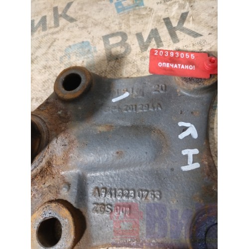 Кронштейн тяги переднего стабилизатора Mercedes Actros MP3 617874 (055), 9413230763-1