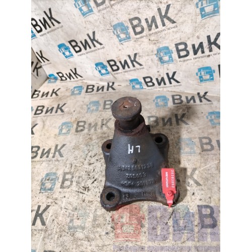 Кронштейн цилиндра подъема кабины Mercedes Actros MP3 617874 (052), 9425531238