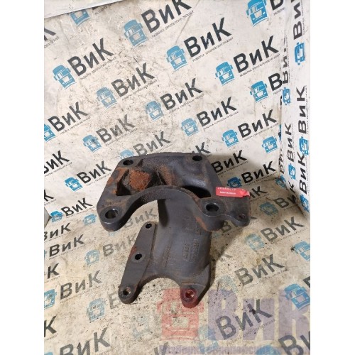 Кронштейн (проставка) ГУРа Mercedes Actros MP3 617874 (057), 9414610240