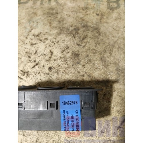 Блок управления стеклоподъемником DAF 105 011299 LH (976), 1895436-2