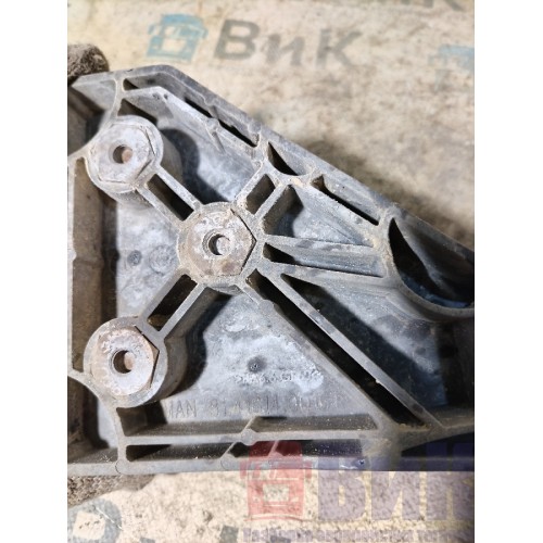 Кронштейн бампера MAN TGX 052290 RH (433), 81416140016-1