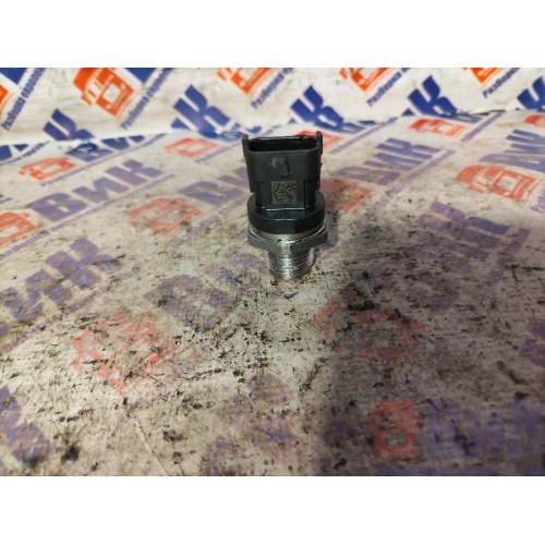 Датчик давления топлива в топливной рампе MAN D2066 (192)*, 0281002937-1