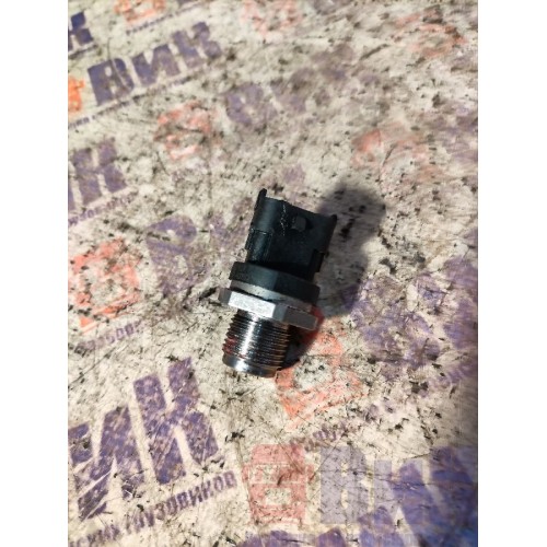 Датчик давления топлива в топливной рампе MAN D2066 (192)*, 0281002937-9