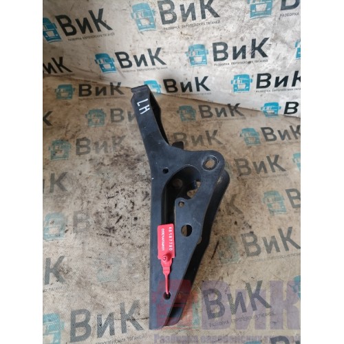 Кронштейн передней подушки кабины MAN TGX 052303 LH (790), 