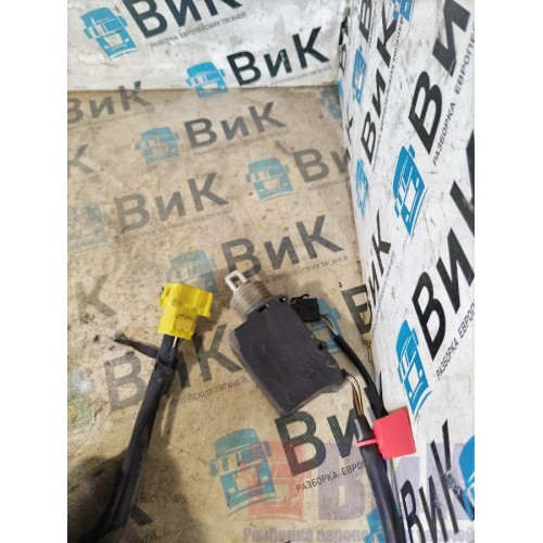 Доводчик замка двери Volvo FH 12 363433 (670), 