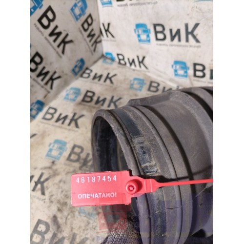 Патрубок воздушного фильтра DAF CF 85 994388 резиновый (454), 1371830-1