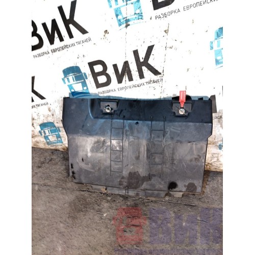 Крышка АКБ Volvo FH 13 678912 с деф. (374), 21924923