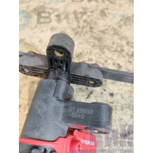 Кран уровня пола MAN TGX 635933 с тягой (294), 81259370040-3