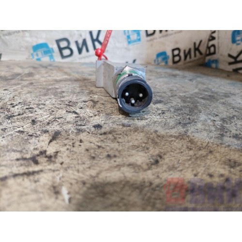 Датчик давления воздуха Volvo FH 363433 в сборе с кронш-ом (916), 20428459-3