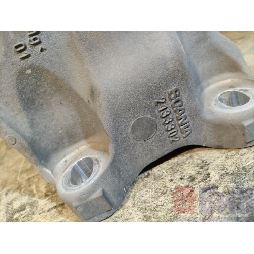 Кронштейн торсиона кабины Scania R440 322315 LH (758), 2133302-4