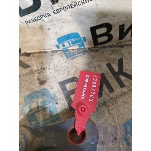 Кронштейн ящика АКБ Scania R440 322315 (763), 1752098-2