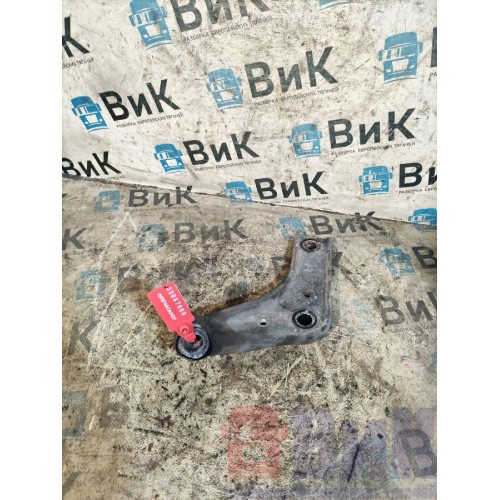 Кронштейн усилителя бампера Scania R440 322315 RH (689), 1790901