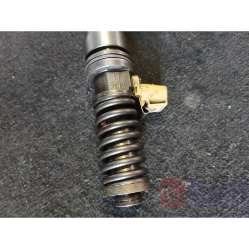 Форсунка топливная электрическая Volvo D13A  20584347 (688), 20584347-5