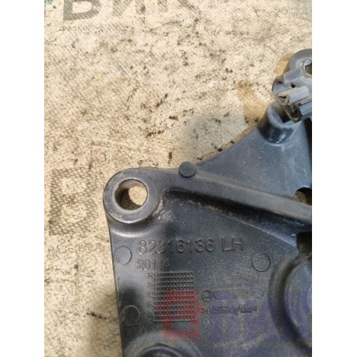 Кронштейн амортизатора кабины Renault TS 001057 LH (195), 82316136-1