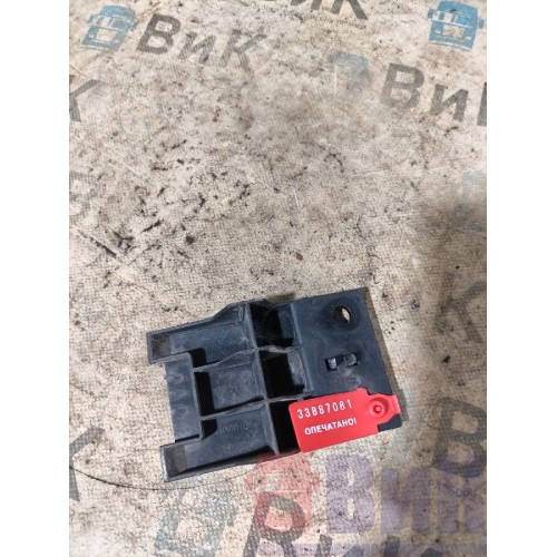 Кронштейн жабо Renault TS 001057 (081), 82270272-2