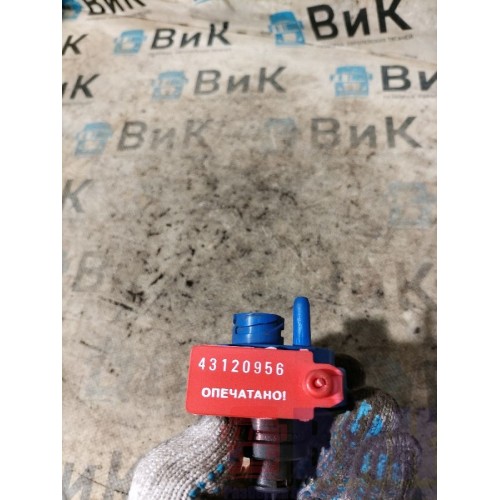 Датчик засоренности воздушного фильтра Volvo FH 4 785702 (956), 22038005-1