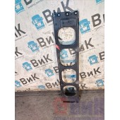 Кронштейн решетки радиатора Volvo FH 4 785702 (913)