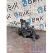 Кронштейн буксировочного крюка Volvo FH 4 785702 RH (824)