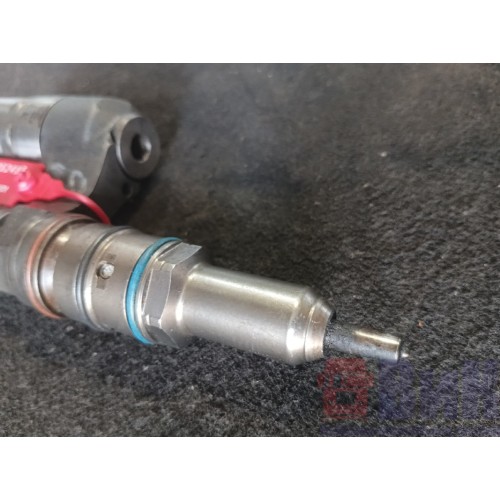 Насос форсунка Iveco St Cursor-8 (495), 500380884-7