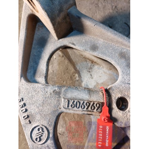 Кронштейн передней рессоры DAF 105 805771 передний LH (370), 1606969-2