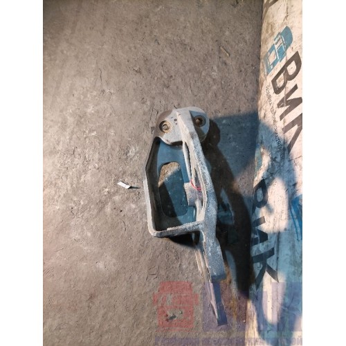 Кронштейн передней рессоры DAF 105 805771 передний LH (370), 1606969-3