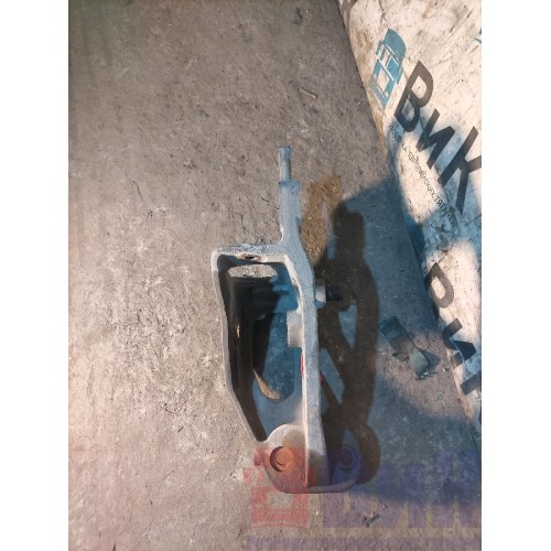 Кронштейн передней рессоры DAF 105 805771 передний RH (354), 1606971-3