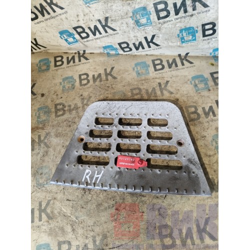 Накладка на подножку нижнюю DAF 105 805771 неориг. (382), 