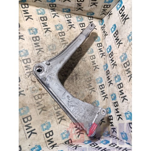 Кронштейн цилиндра подъема кабины Renault Premium 074346 (797), 82320650-2