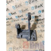 Кронштейн передней рессоры Scania R6 156776 передний RH (518)