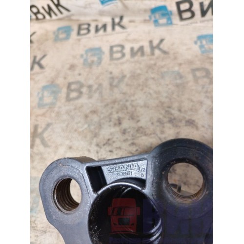 Кронштейн маслозаливной горловины Scania R6 156776 (492), 2178551-1