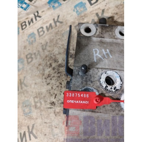 Кронштейн стабилизатора кабины Scania R6 156776 RH (496), 2553512-1