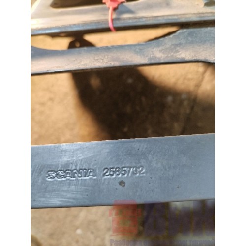 Кронштейн крыла под кабину Scania R6 156776 задний RH (481), 2651240-3