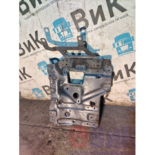 Кронштейн крыла под кабину Scania R6 156776 передний LH (483), 2617363