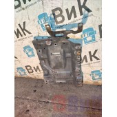 Кронштейн крыла под кабину Scania R6 156776 передний RH (484)