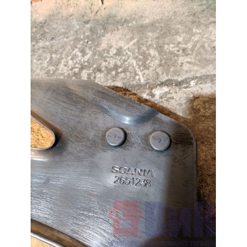 Кронштейн брызговика Scania R6 156776 (493), 2670305-3