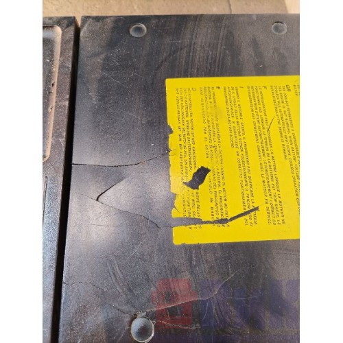 Холодильник MAN TGX 052300 (DAF) с деф. (737), -4