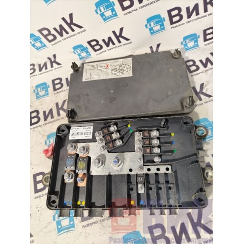 Коробка распределительная Renault T 017895 (703), 21717590-3