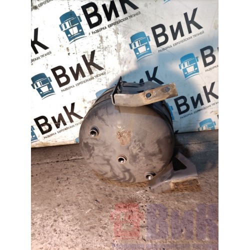 Ресивер 39л Renault T 017895 в сборе с кронштейнами (075), 7421187795-2