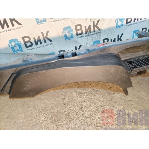 Подножка верхняя Renault T 017895 в сборе с продолжением кабины RH (507), 82218103-2