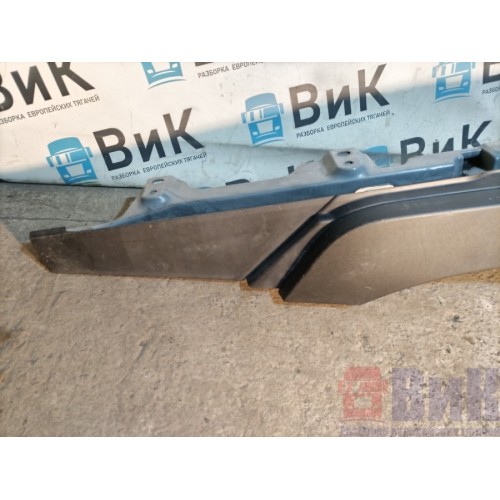 Подножка верхняя Renault T 017895 в сборе с продолжением кабины RH (507), 82218103-6