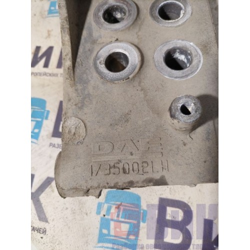 Кронштейн бампера DAF 105 203184 LH (деф.) (549), 1735002-1