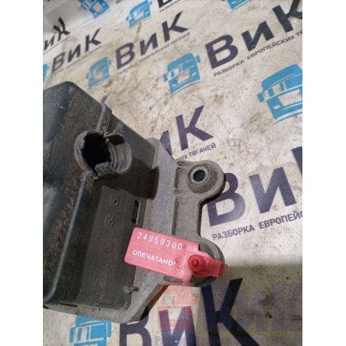 Блок RCIOM Lo Renault T 005496 (деф. крепления) (300), 21855950