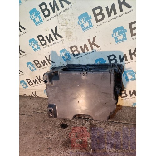 Ящик инструментальный Renault T 005496 LH (146), 82225949-5