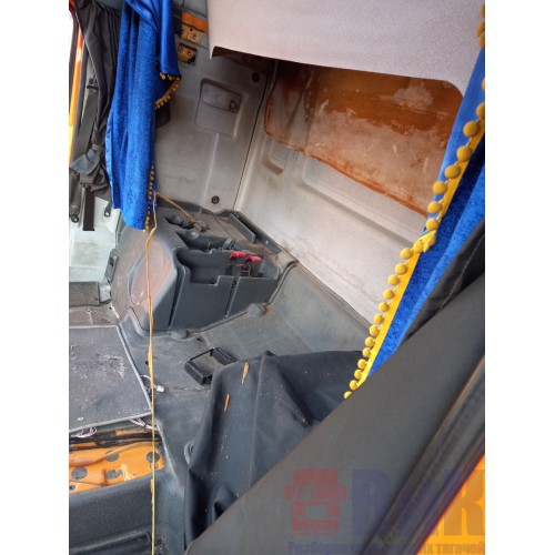 Каркас кабины MAN TGS 613503 c каркасами дверей,проводкой,верхней консолью (847), -6