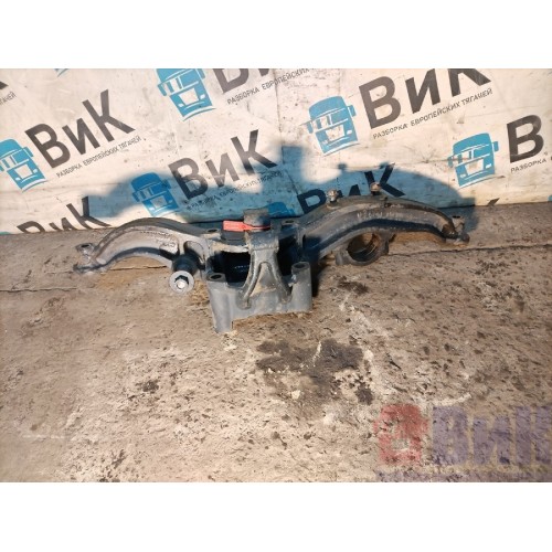 Кронштейн пневмоподушек MAN TGX 052300 RH (826), 81436303200