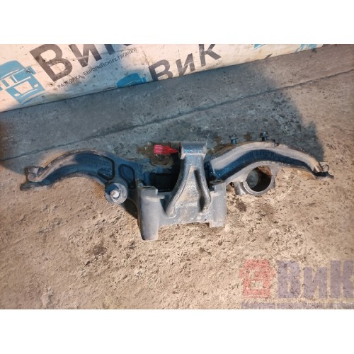 Кронштейн пневмоподушек MAN TGX 052300 RH (826), 81436303200-4