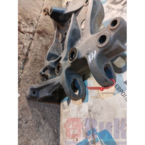 Кронштейн буксировочного пальца Scania R440 176096 LH (464), 1846826-2