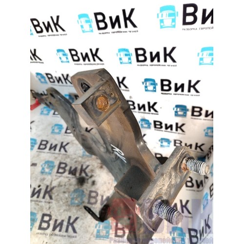 Кронштейн усилителя бампера Scania R440 176096 RH (455), 1802167-1