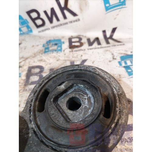 Кронштейн интеркулера Scania R440 176096 LH с деф. (422), -1