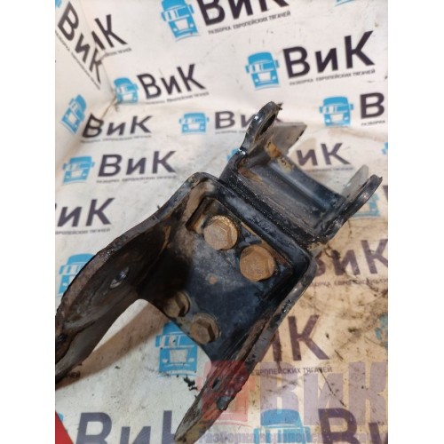 Кронштейн торсиона кабины MAN TGA 086712 в сборе у.к. RH (290), -1